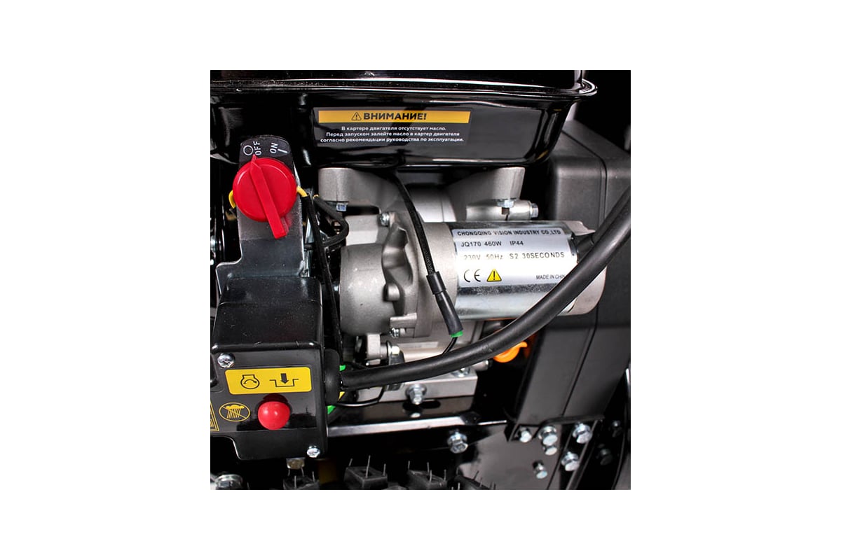 Снегоуборщик бензиновый CHAMPION ST662E