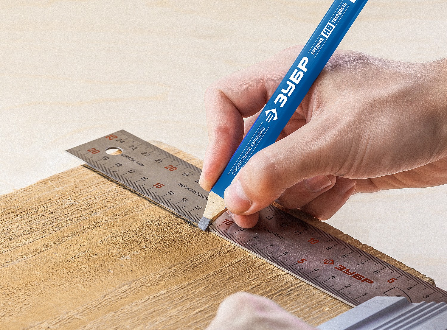 ЗУБР КСП 180 мм, HB, строительный карандаш плотника, Профессионал (4-06305-18)