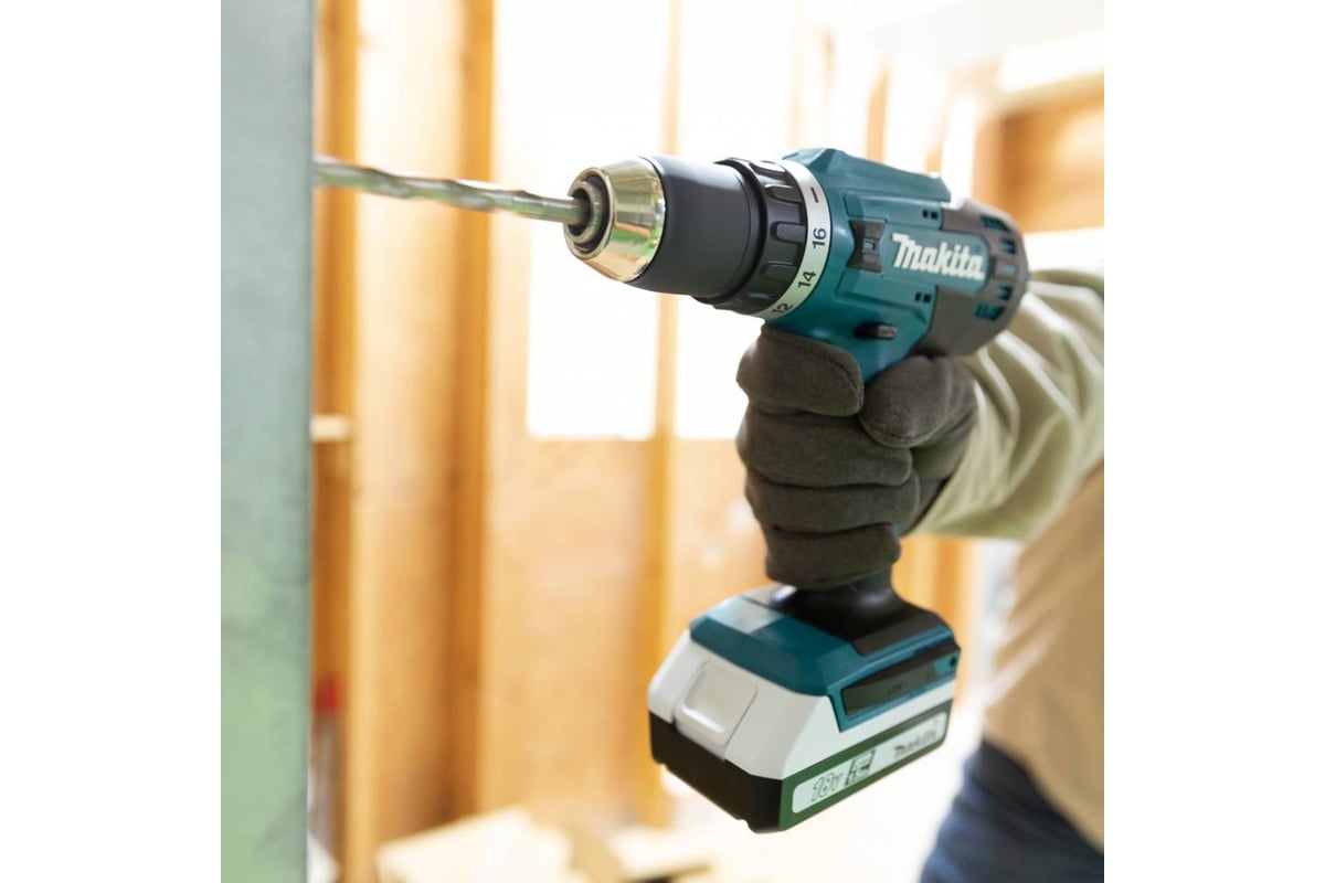 Шуруповерт аккумуляторный Makita DF488D002