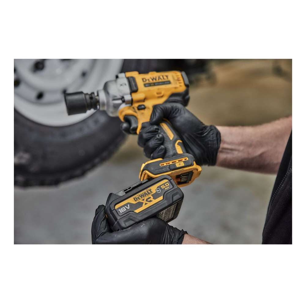 Гайковерт аккумуляторный ударный DeWalt DCF892P2T,кейс