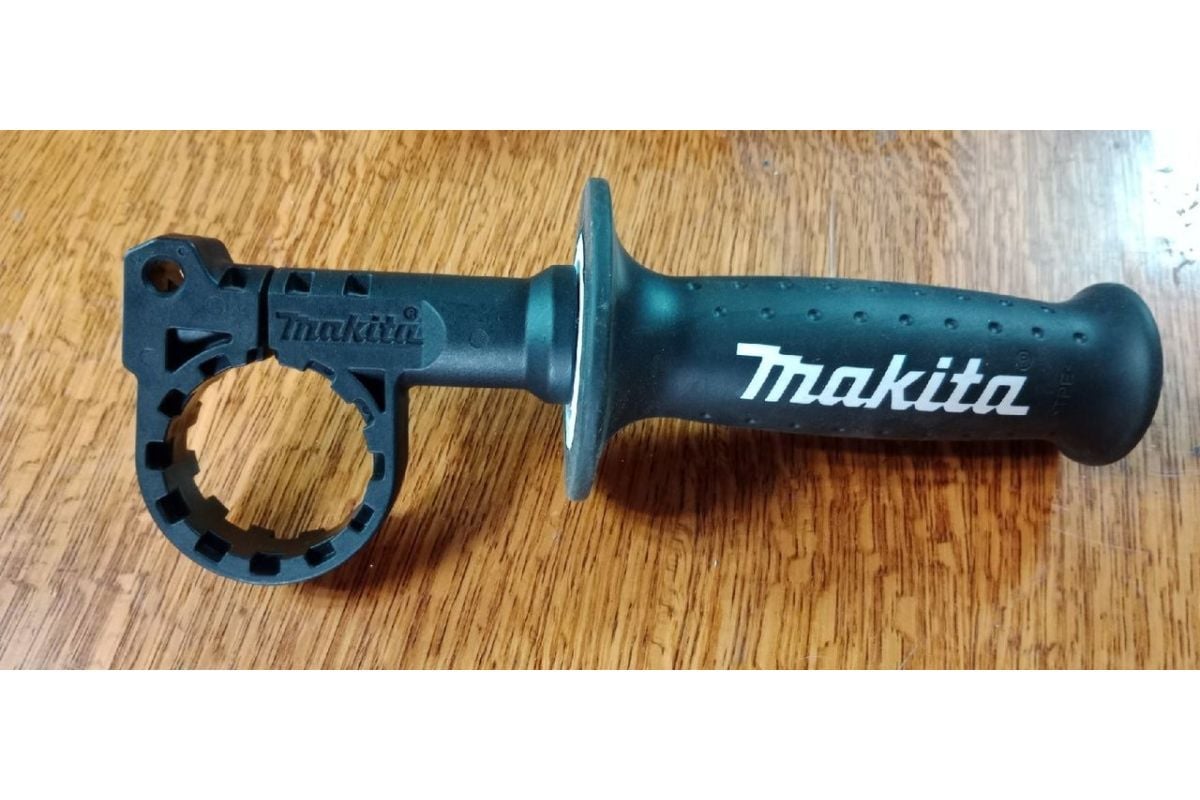 Перфоратор Makita HR2470