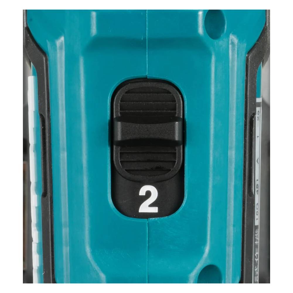 Шуруповерт аккумуляторный Makita DF333DWME