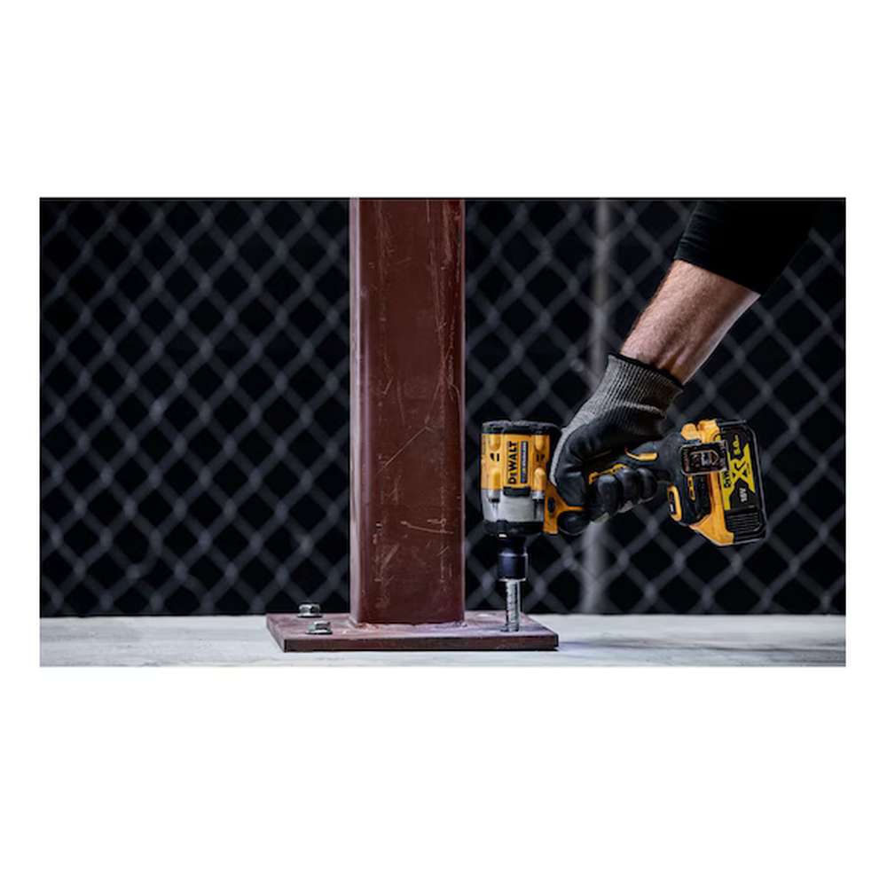 Гайковерт аккумуляторный DeWalt DCF921P2T-GB (2 акк, з/у) (3 pin)