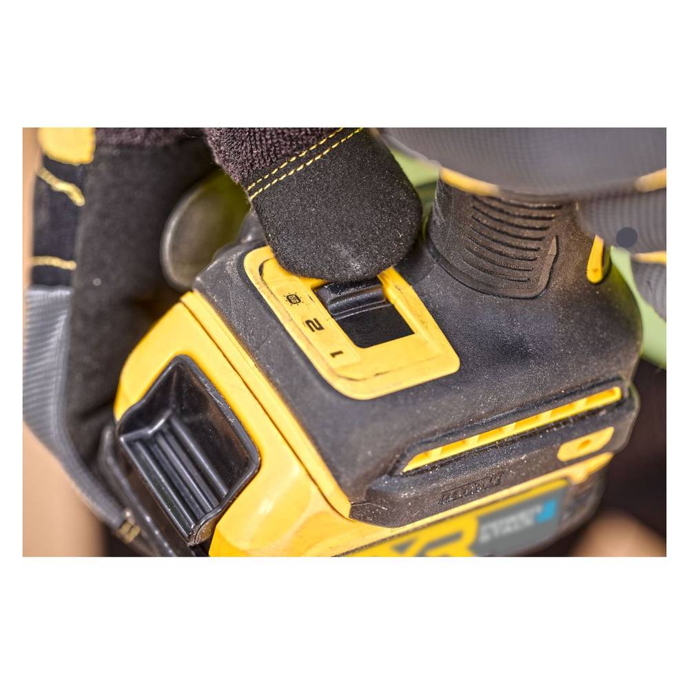 Шуруповерт аккумуляторный импульсный DeWalt DCF870N (без акк, без з/у)