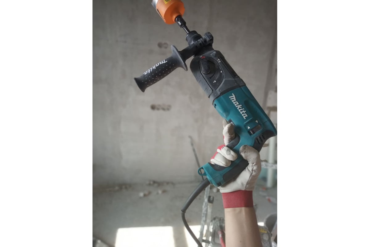 Перфоратор Makita HR2470