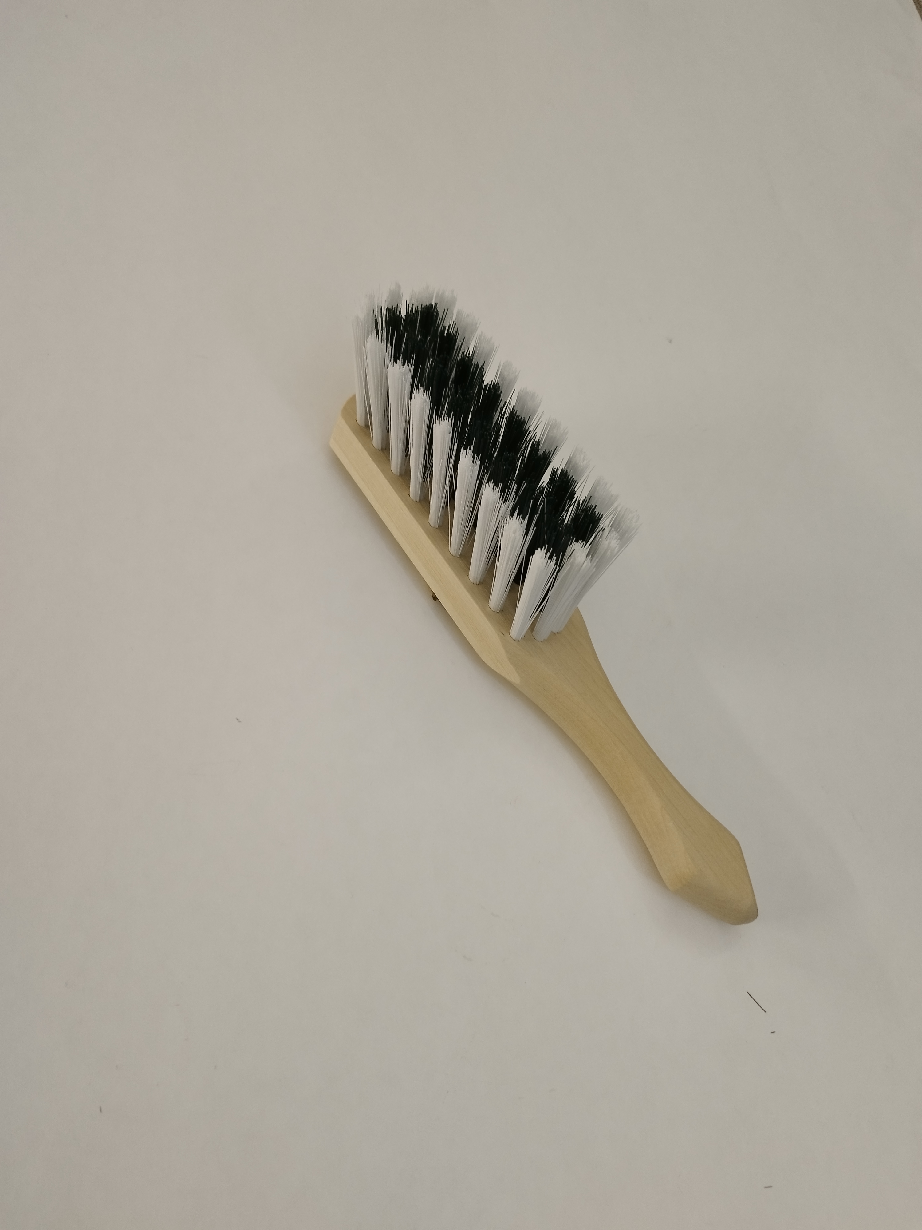 Щетка-сметка дер. 245х130х50мм 4-рядн.