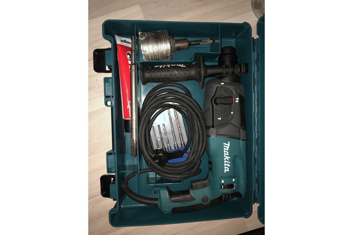 Перфоратор Makita HR2470