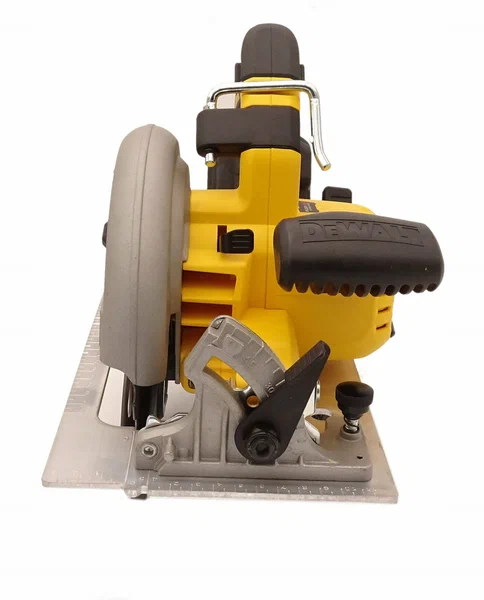 Пила дисковая аккумуляторная DeWalt DCS573T1(1акк.6ач.ЗУ)