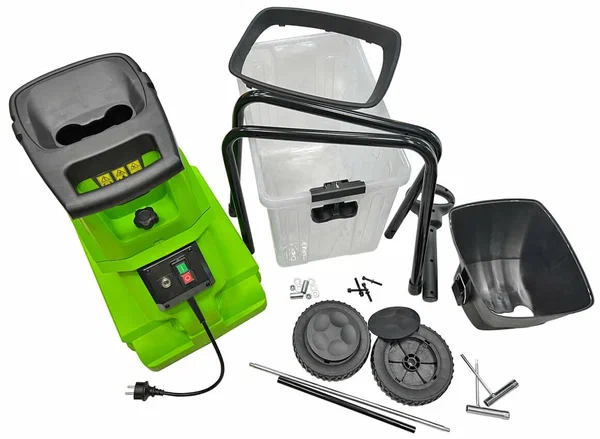 Измельчитель садовый электрический Greenworks GACSB