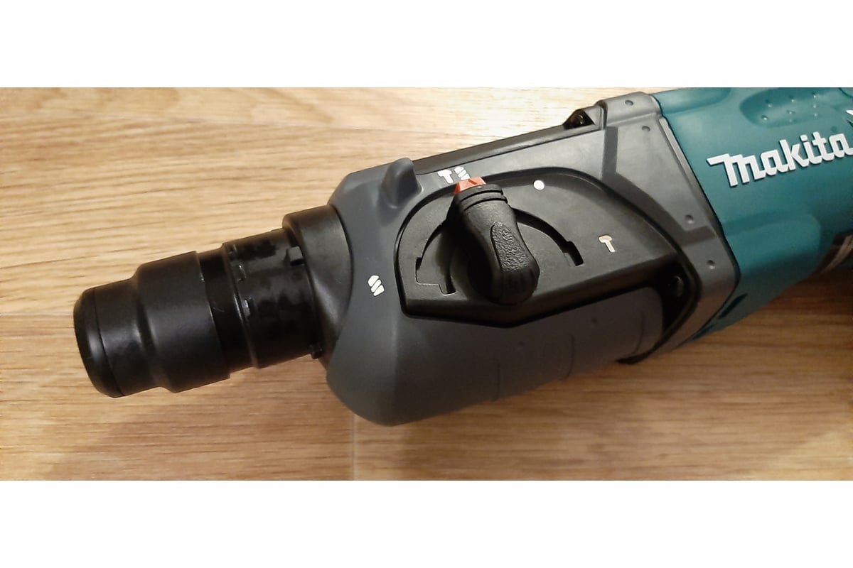 Перфоратор Makita HR2470