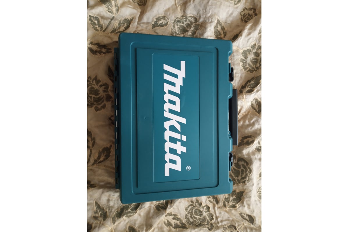 Перфоратор Makita HR2470