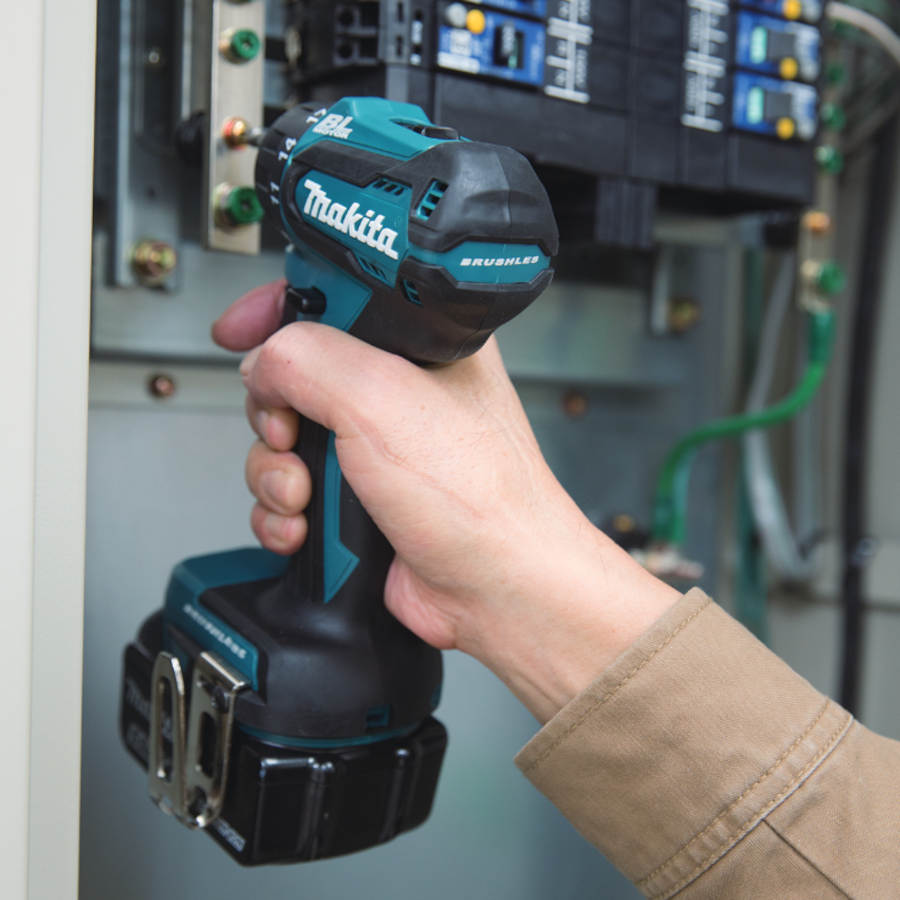 Шуруповерт аккумуляторный Makita DDF083RFE