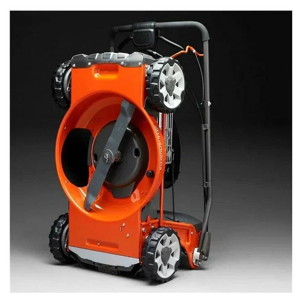 Газонокосилка бензиновая Husqvarna LC 247SP