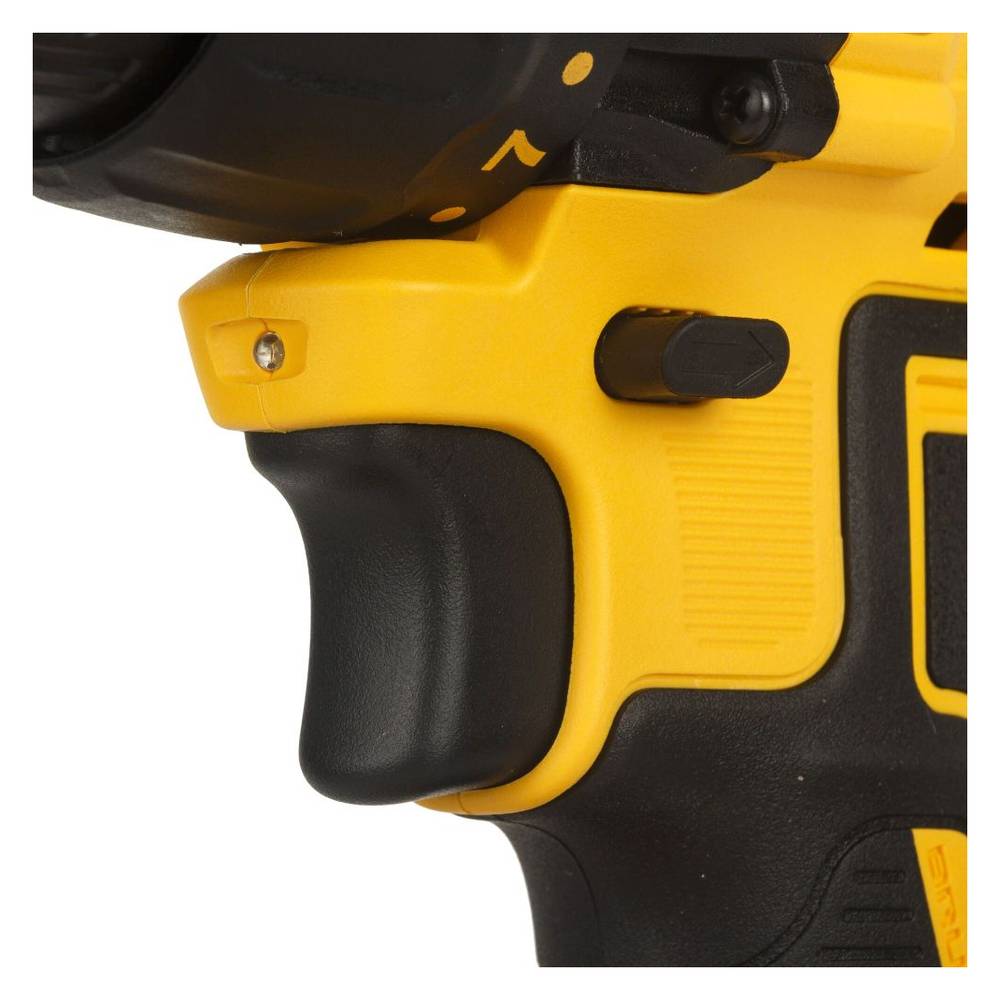 Шуруповерт аккумуляторный DeWalt DCD777M2T