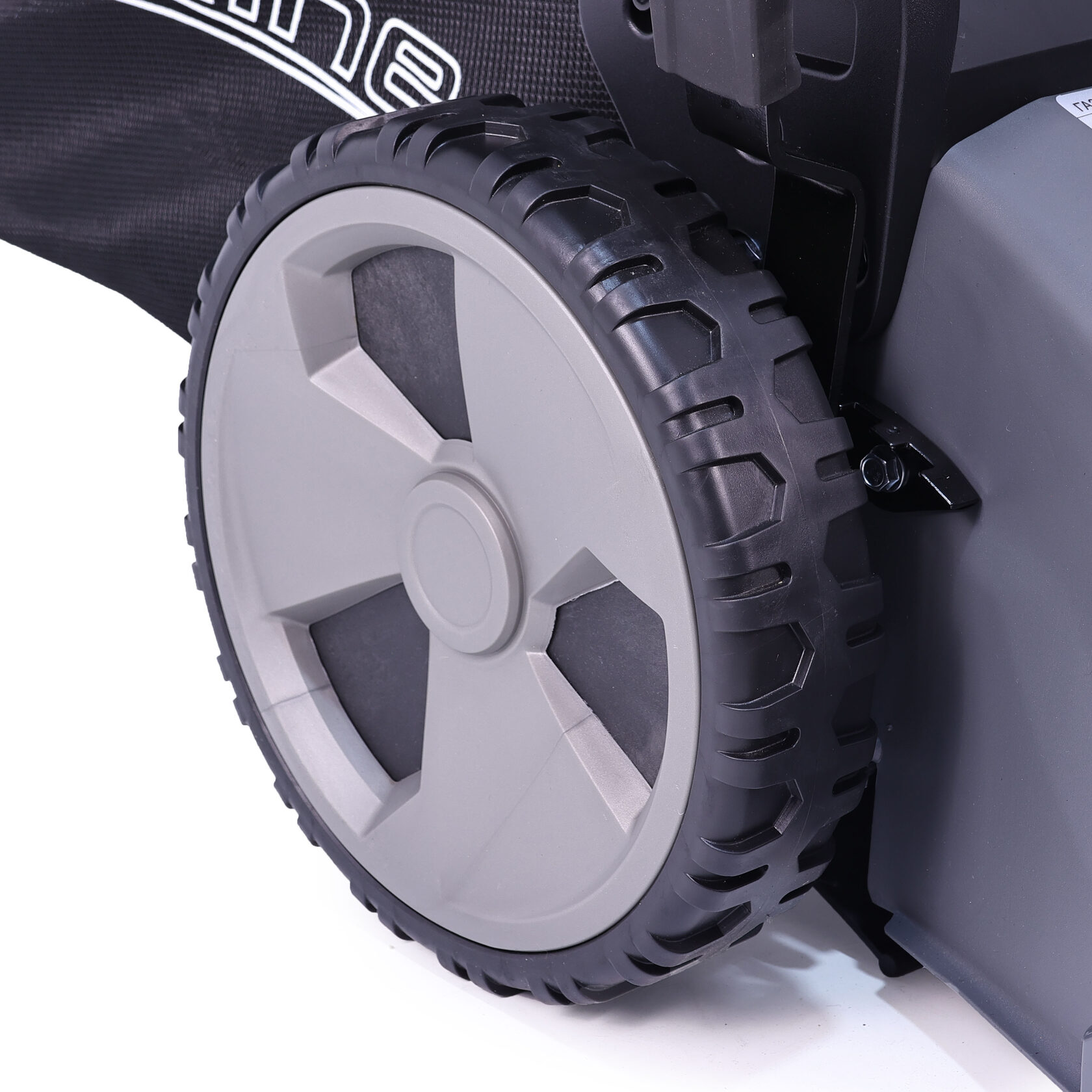 Газонокосилка бензиновая EVOline LMG 53 CSH COMMERCIAL (с двигателем Honda)