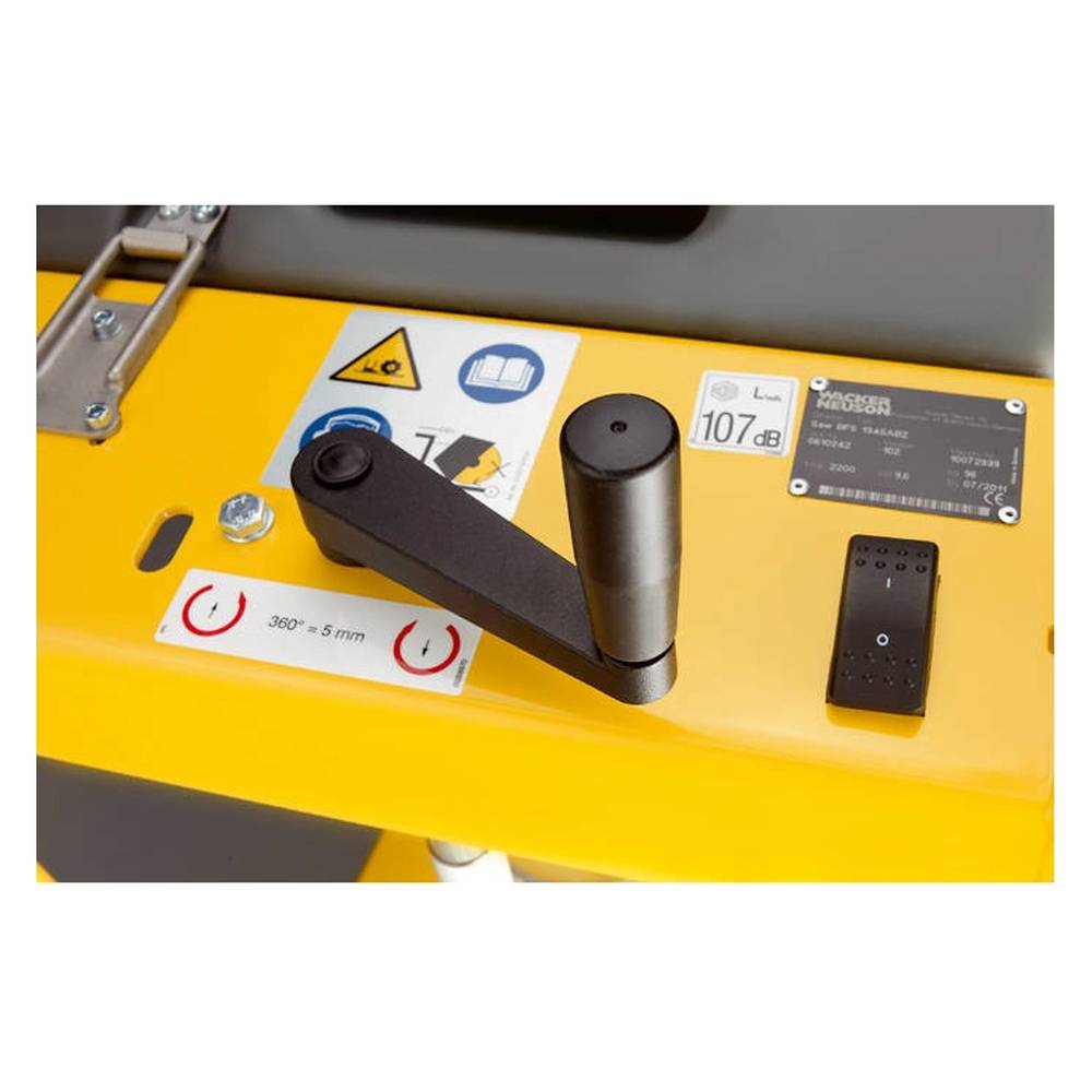 Швонарезчик Wacker BFS735A