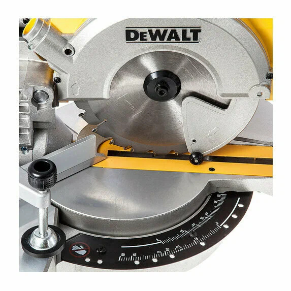 Пила торцовочная DeWalt DWS777-QS