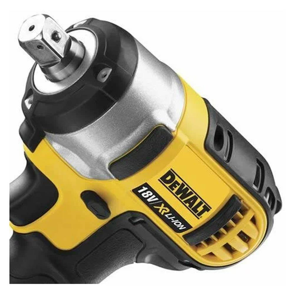 Гайковерт аккумуляторный DeWalt DCF880M2