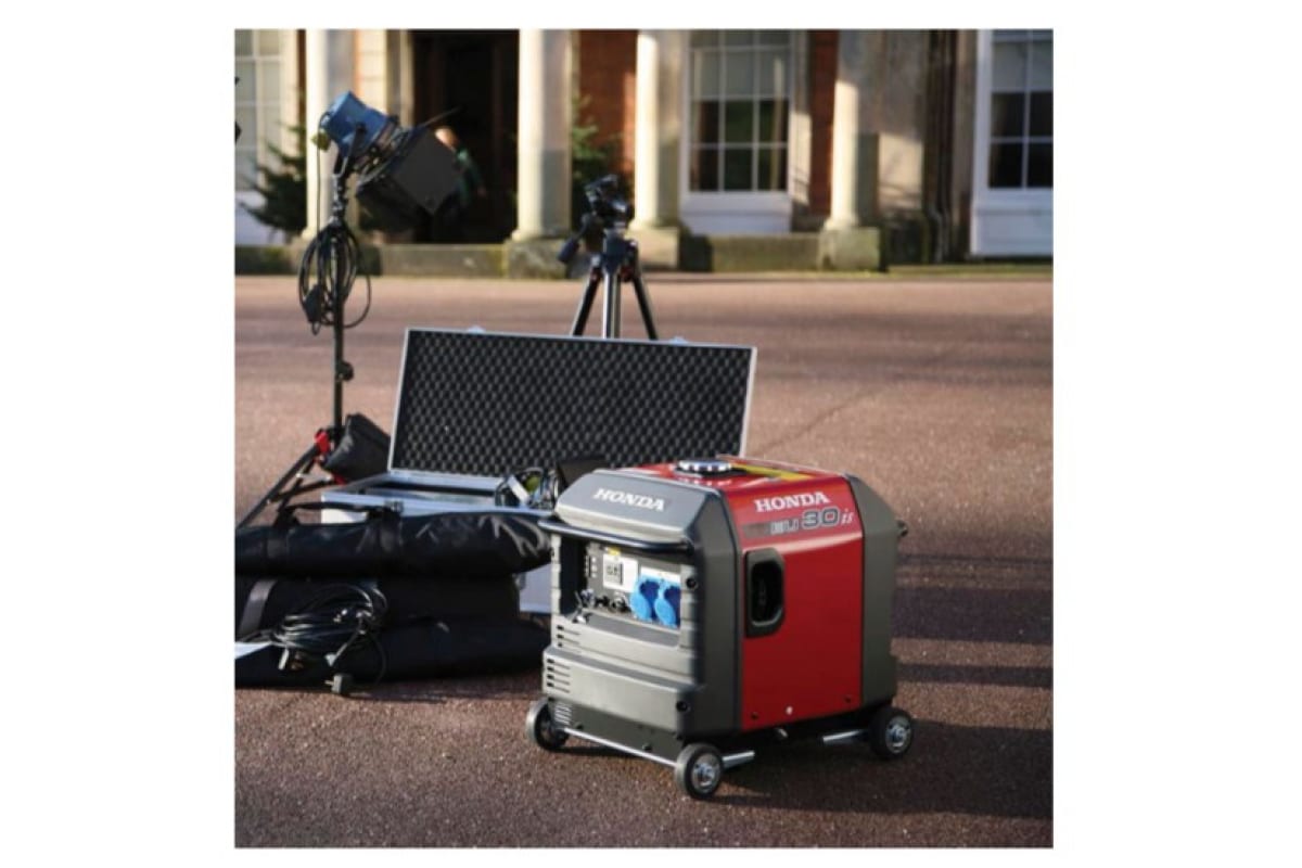 Генератор бензиновый инверторный Honda EU 30 IS