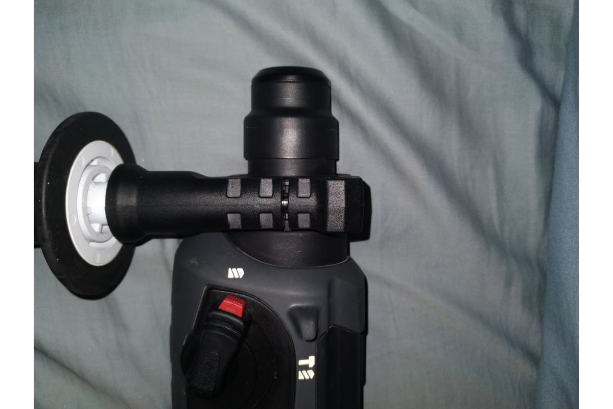 Перфоратор Makita HR2470